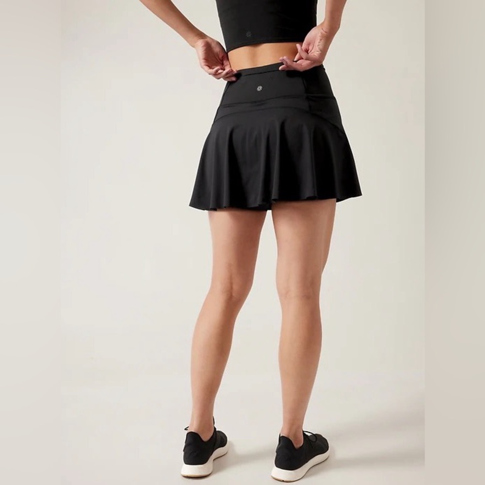 Athleta Ace High Rise Tennis Skort 13.5" Black Size Medium